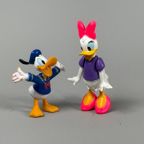 Donald & Daisy Duck  Disney Collectible Toys PVC Figures 2.5"-3" Tall - Picture 1 of 7